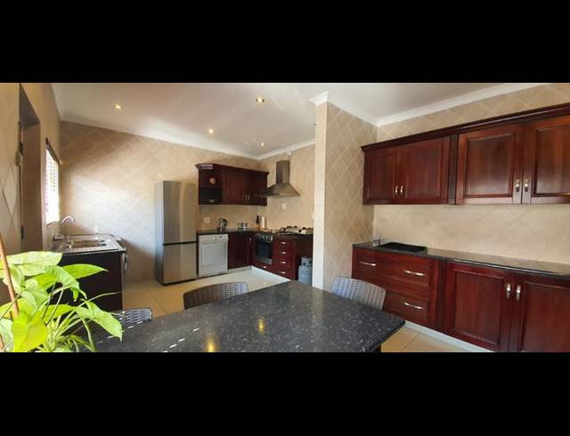 3 BEDROOM HOUSE FOR SALE IN REGENTS PARK